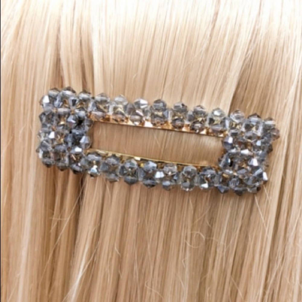 One Beaded Hair Clip